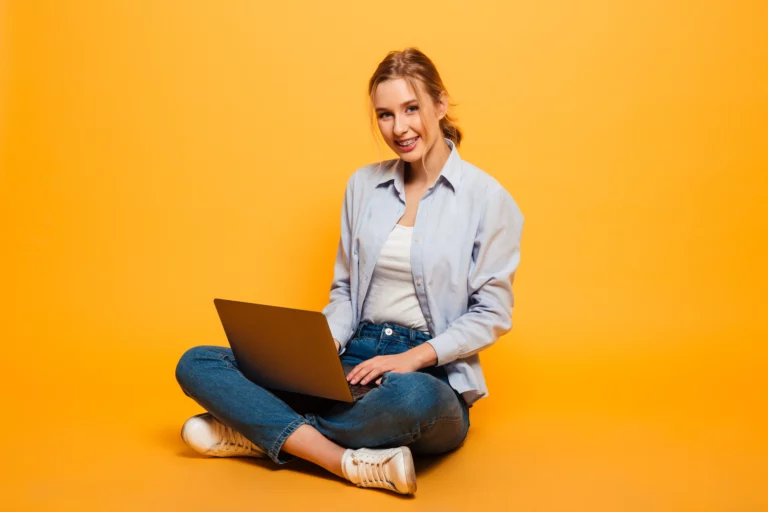 Studia hybrydowe - co to jest?